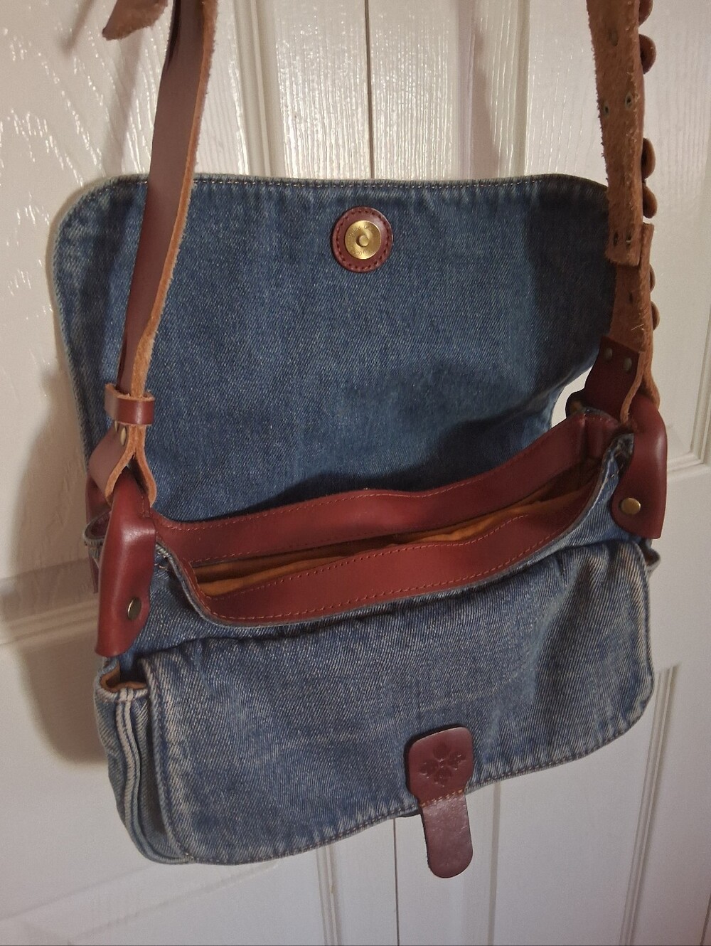 Patricia Nash Leather Denim patchwork , cross body or shoulder. - Picture 5 of 9